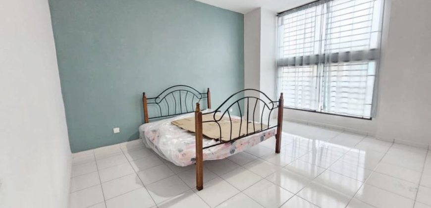 Setia Tropika – 2 Storey Terrace House – FOR SALE Setia Tropika – 2 Storey Terrace House – FOR SALE