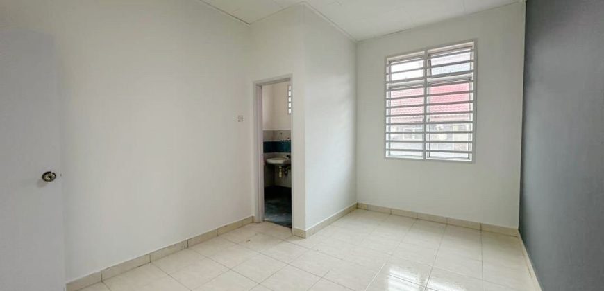 Taman Kempas Indah – 2 Storey Corner Terrace House FOR SALE Taman Kempas Indah – 2 Storey Corner Terrace House FOR SALE