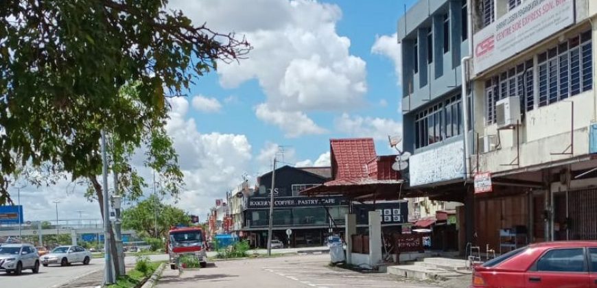 Taman Perling – 3 Storey Shop Lot – FOR SALE Taman Perling – 3 Storey Shop Lot – FOR SALE