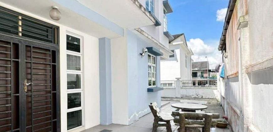 Taman Pulai Bayu – 2.5 Storey Semi Detached House – FOR SALE