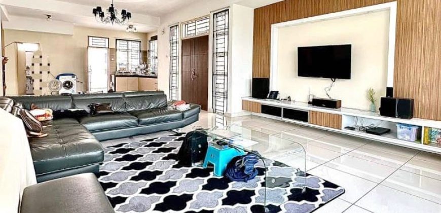Taman Pulai Bayu – 2.5 Storey Semi Detached House – FOR SALE