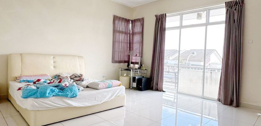 Taman Pulai Bayu – 2.5 Storey Semi Detached House – FOR SALE