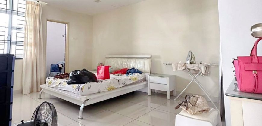 Taman Pulai Bayu – 2.5 Storey Semi Detached House – FOR SALE
