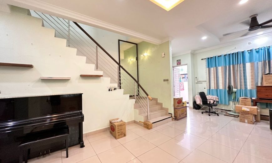 Mount Austin – 2 Storey End Lot Terrace House – FOR SALE Mount Austin – 2 Storey End Lot Terrace House – FOR SALE