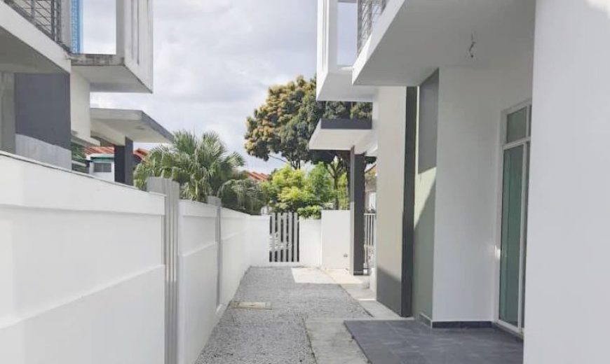 Bandar Dato Onn – 2 Storey Semi Detached House – FOR SALE Bandar Dato Onn – 2 Storey Semi Detached House – FOR SALE
