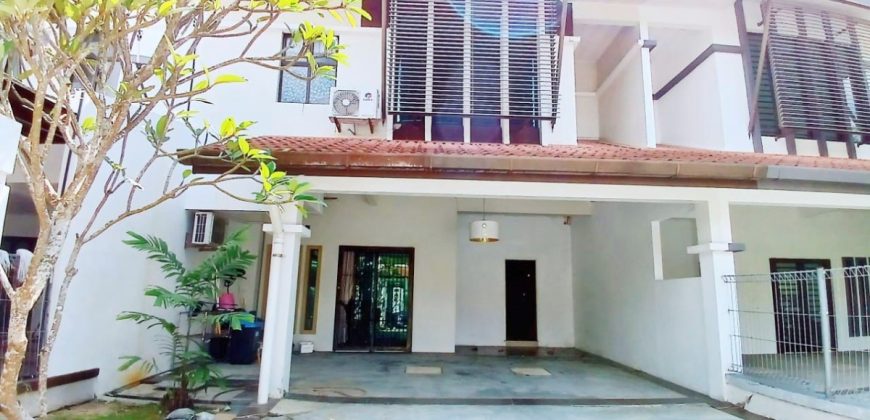 Taman Laguna – 2 Storey Superlink House – FOR SALE