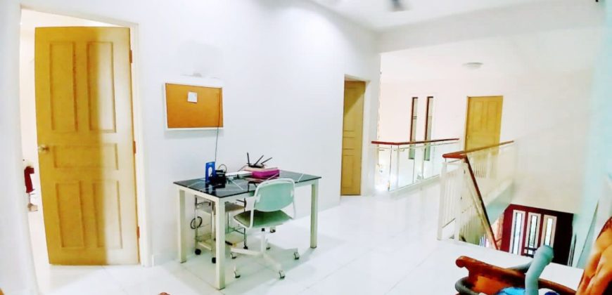 Taman Laguna – 2 Storey Superlink House – FOR SALE