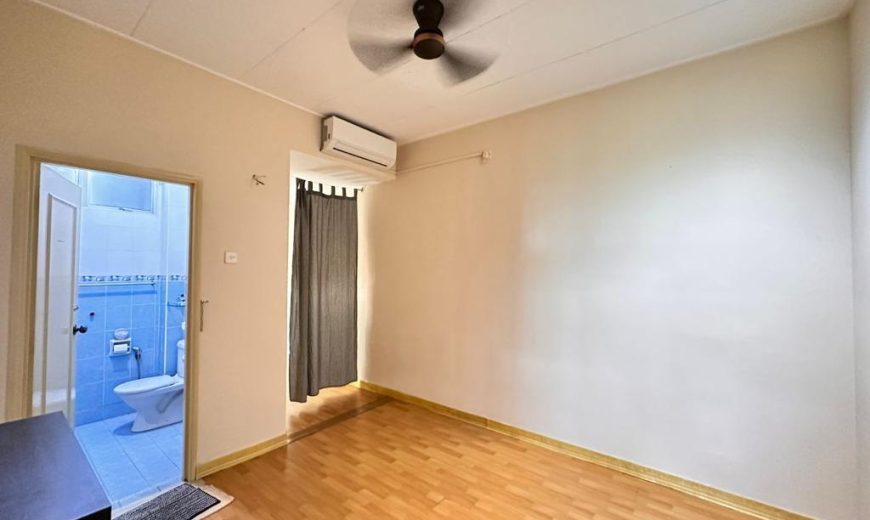 Mount Austin – 2 Storey End Lot Terrace House – FOR SALE Mount Austin – 2 Storey End Lot Terrace House – FOR SALE