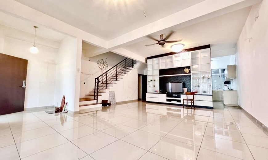 Taman Molek – 2 Storey Superlink House – FOR SALE Taman Molek – 2 Storey Superlink House – FOR SALE