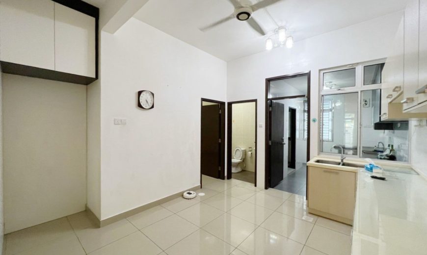 Taman Molek – 2 Storey Superlink House – FOR SALE Taman Molek – 2 Storey Superlink House – FOR SALE