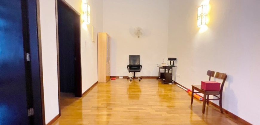 Taman Molek – 2 Storey Superlink House – FOR SALE Taman Molek – 2 Storey Superlink House – FOR SALE