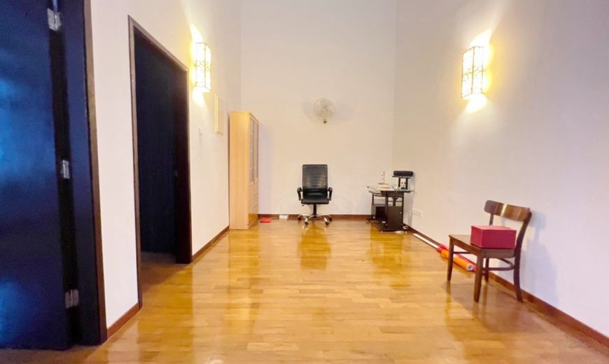 Taman Molek – 2 Storey Superlink House – FOR SALE Taman Molek – 2 Storey Superlink House – FOR SALE