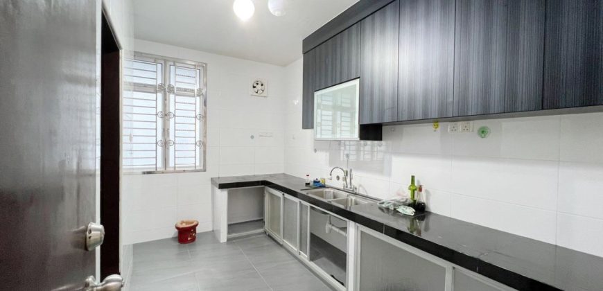 Taman Molek – 2 Storey Superlink House – FOR SALE Taman Molek – 2 Storey Superlink House – FOR SALE