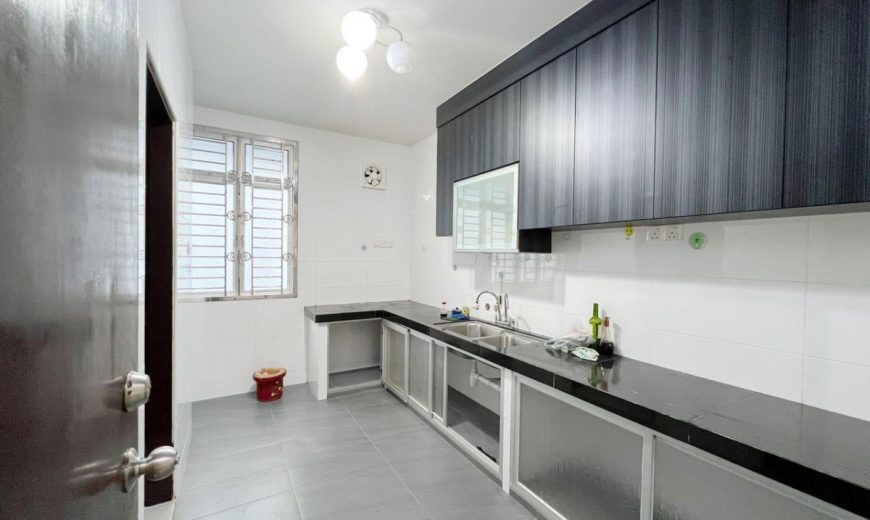 Taman Molek – 2 Storey Superlink House – FOR SALE Taman Molek – 2 Storey Superlink House – FOR SALE