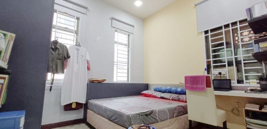Taman Kempas Utama – 2 Storey Semi Detached House – FOR SALE Taman Kempas Utama – 2 Storey Semi Detached House – FOR SALE