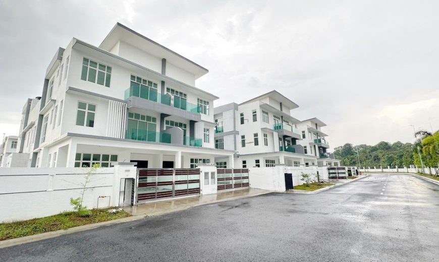 Mutiara Bestari – 3 Storey Cluster House – FOR SALE Mutiara Bestari – 3 Storey Cluster House – FOR SALE