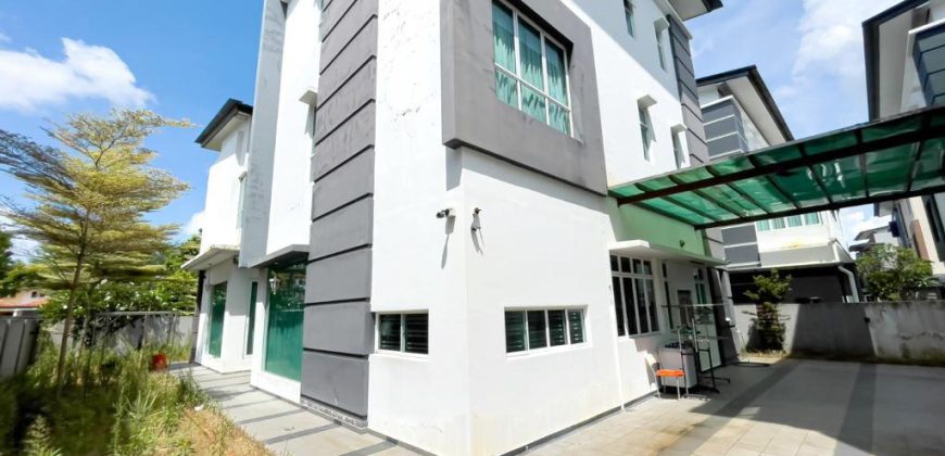Taman Desa Tebrau – 3 Storey Bungalow House – FOR SALE Taman Desa Tebrau – 3 Storey Bungalow House – FOR SALE
