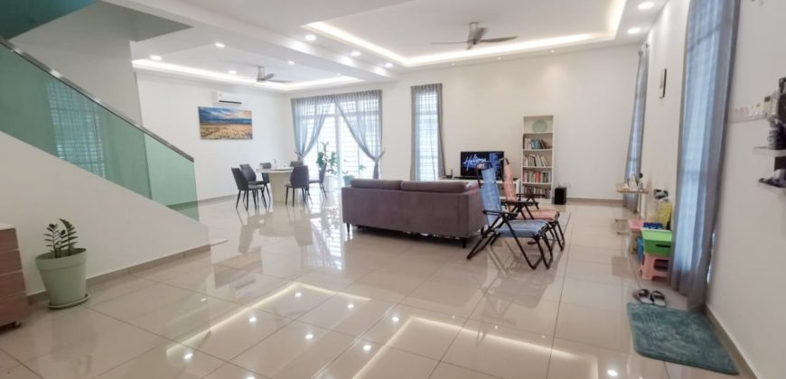 Taman Kempas Utama – 2 Storey Semi Detached House – FOR SALE Taman Kempas Utama – 2 Storey Semi Detached House – FOR SALE