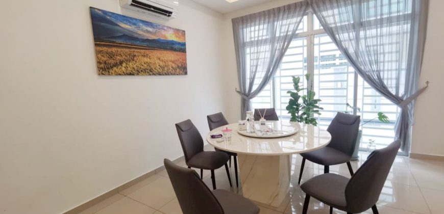 Taman Kempas Utama – 2 Storey Semi Detached House – FOR SALE Taman Kempas Utama – 2 Storey Semi Detached House – FOR SALE