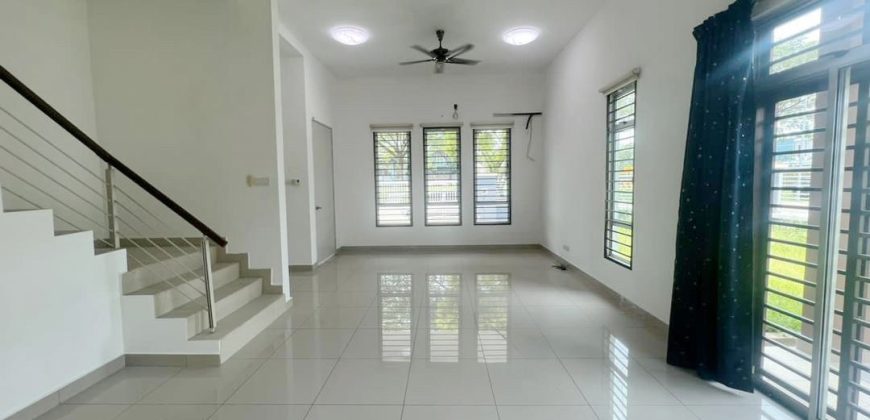 Mount Austin – 2 Storey Corner Terrace House – FOR SALE Mount Austin – 2 Storey Corner Terrace House – FOR SALE