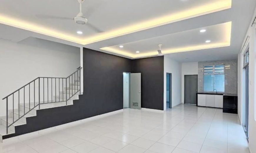 Taman Pulai Mutiara – 2 Storey Cluster House – FOR SALE Taman Pulai Mutiara – 2 Storey Cluster House – FOR SALE