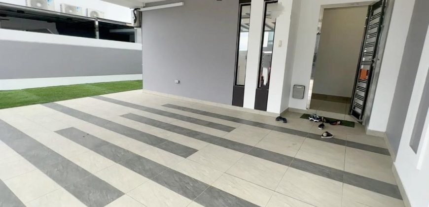 Austin Duta – 2 Storey Cluster House – FOR SALE Austin Duta – 2 Storey Cluster House – FOR SALE