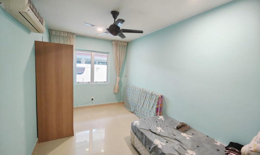 Taman Molek – 2 Storey Semi Detached House – FOR SALE Taman Molek – 2 Storey Semi Detached House – FOR SALE