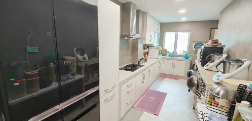 Taman Molek – 2 Storey Semi Detached House – FOR SALE Taman Molek – 2 Storey Semi Detached House – FOR SALE