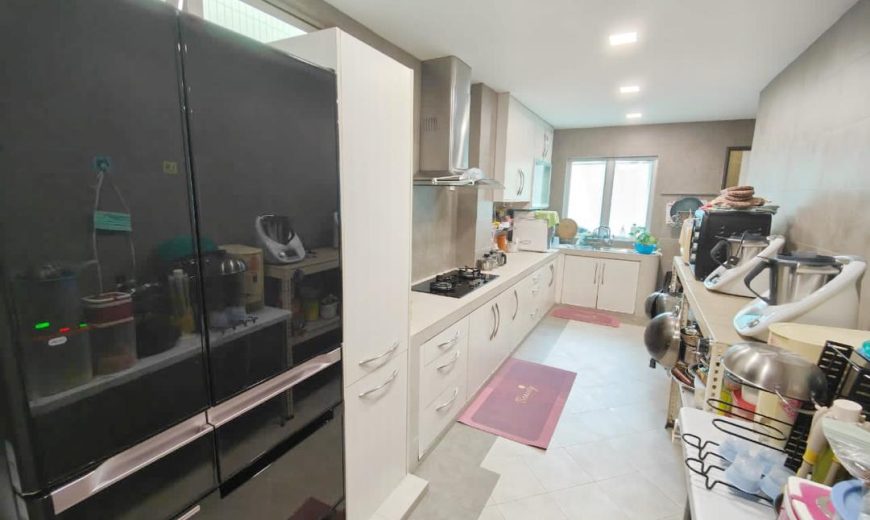 Taman Molek – 2 Storey Semi Detached House – FOR SALE Taman Molek – 2 Storey Semi Detached House – FOR SALE