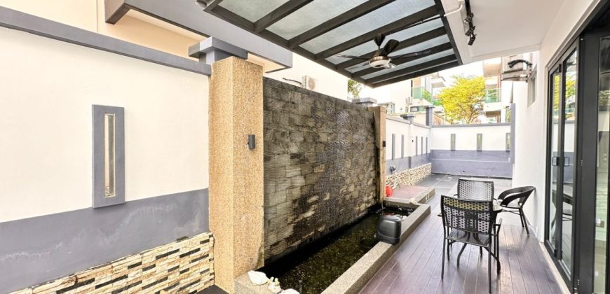 Taman Kempas Utama – 2 Storey Semi Detached House – FOR SALE Taman Kempas Utama – 2 Storey Semi Detached House – FOR SALE