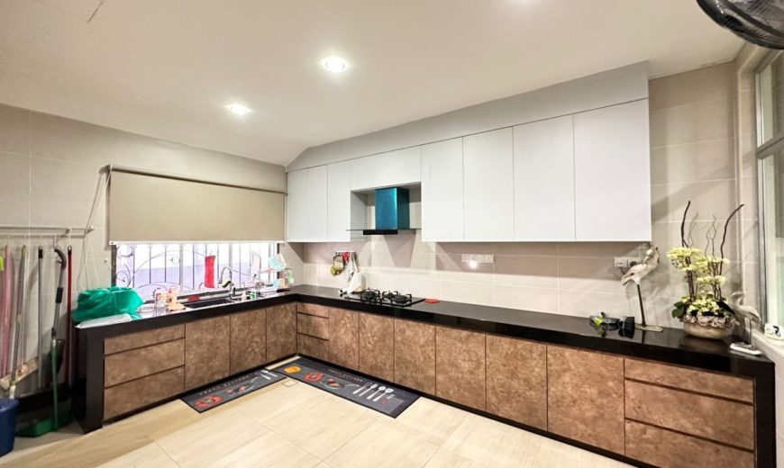 Taman Kempas Utama – 2 Storey Semi Detached House – FOR SALE Taman Kempas Utama – 2 Storey Semi Detached House – FOR SALE