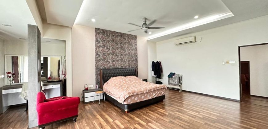 Taman Kempas Utama – 2 Storey Semi Detached House – FOR SALE Taman Kempas Utama – 2 Storey Semi Detached House – FOR SALE