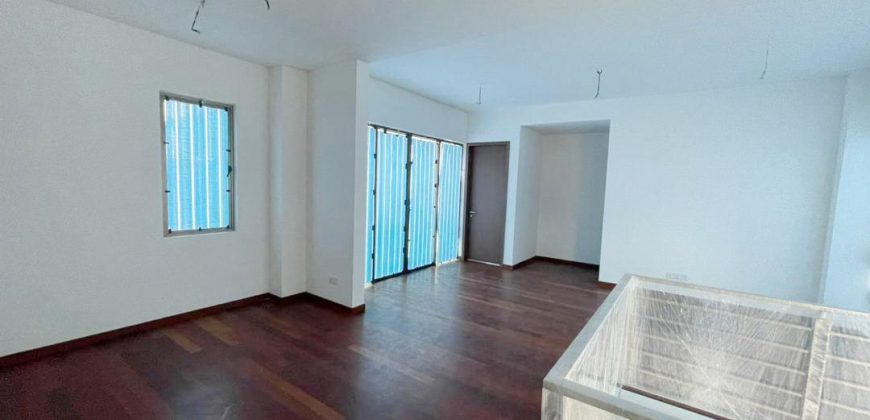 Impian Emas – 2 Storey Semi Detached House – FOR SALE Impian Emas – 2 Storey Semi Detached House – FOR SALE