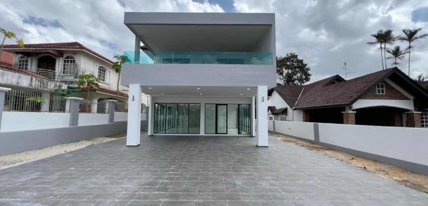 Taman Abad @ Jb Town Area – 2.5 Storey Bungalow House – FOR SALE