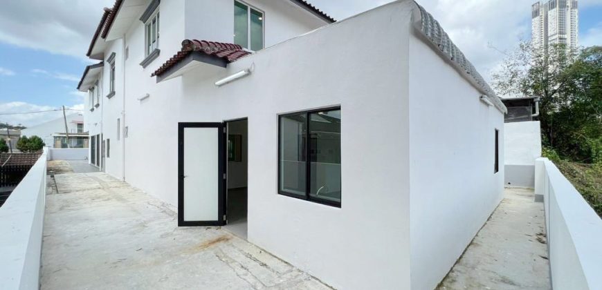 Taman Abad @ Jb Town Area – 2.5 Storey Bungalow House – FOR SALE