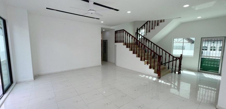 Taman Abad @ Jb Town Area – 2.5 Storey Bungalow House – FOR SALE
