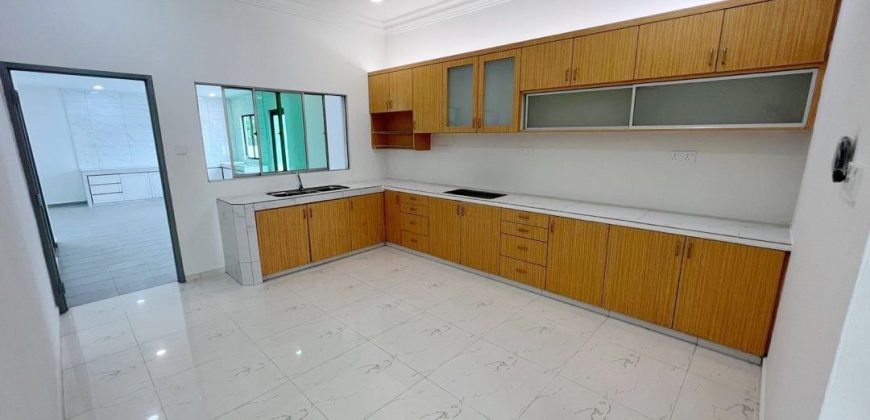 Taman Abad @ Jb Town Area – 2.5 Storey Bungalow House – FOR SALE