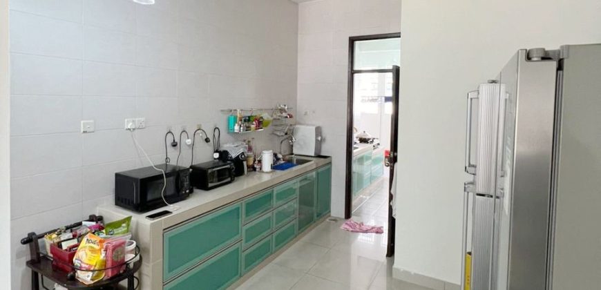 Taman Molek – 2 Storey Superlink House – FOR SALE Taman Molek – 2 Storey Superlink House – FOR SALE