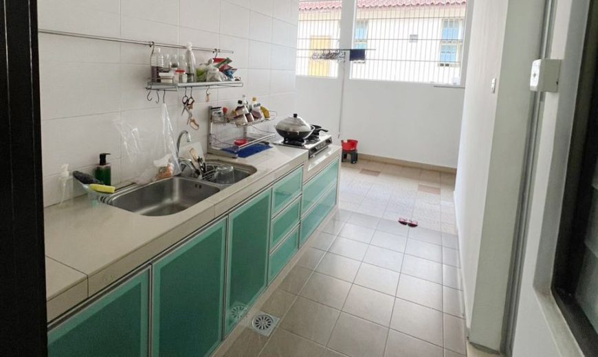 Taman Molek – 2 Storey Superlink House – FOR SALE Taman Molek – 2 Storey Superlink House – FOR SALE
