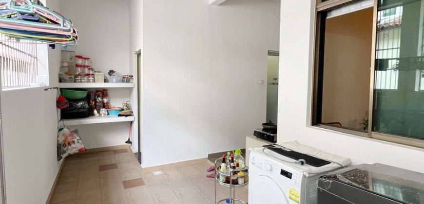 Taman Molek – 2 Storey Superlink House – FOR SALE Taman Molek – 2 Storey Superlink House – FOR SALE