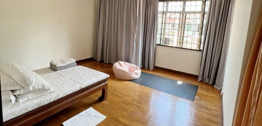 Taman Molek – 2 Storey Superlink House – FOR SALE Taman Molek – 2 Storey Superlink House – FOR SALE