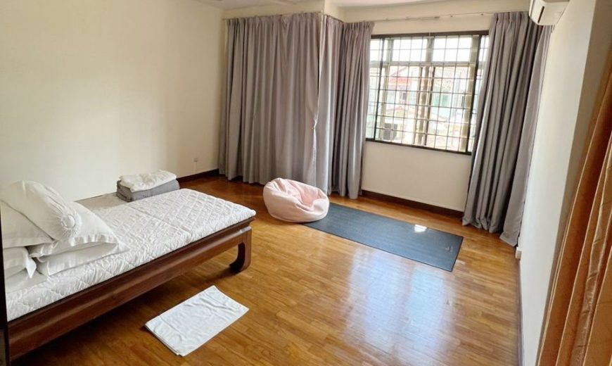 Taman Molek – 2 Storey Superlink House – FOR SALE Taman Molek – 2 Storey Superlink House – FOR SALE