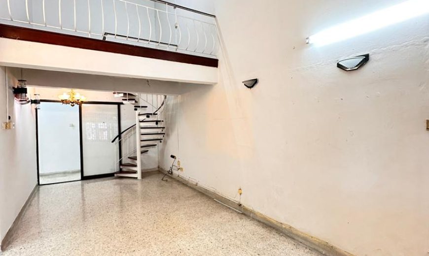 Taman Molek – 1.5 Storey End Lot Terrace House – FOR SALE Taman Molek – 1.5 Storey End Lot Terrace House – FOR SALE