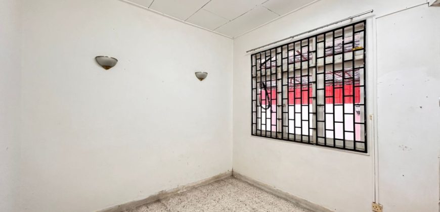 Taman Molek – 1.5 Storey End Lot Terrace House – FOR SALE Taman Molek – 1.5 Storey End Lot Terrace House – FOR SALE