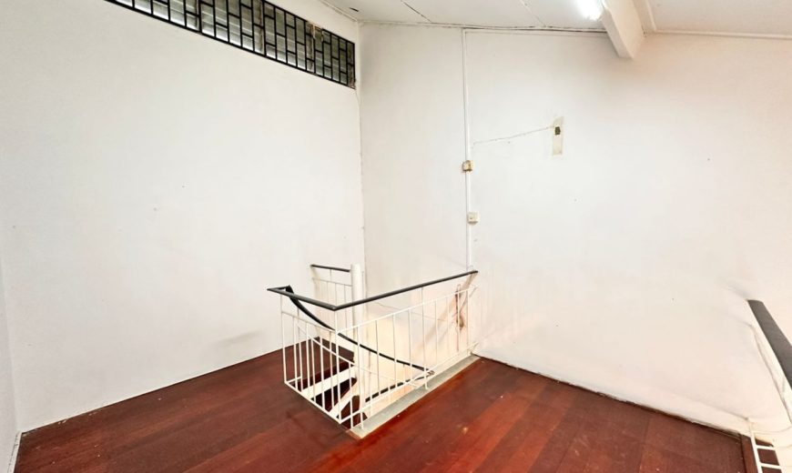 Taman Molek – 1.5 Storey End Lot Terrace House – FOR SALE Taman Molek – 1.5 Storey End Lot Terrace House – FOR SALE