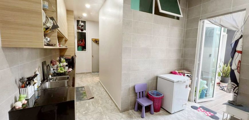 Taman Nusa Sentral – 3 Storey Cluster House – FOR SALE Taman Nusa Sentral – 3 Storey Cluster House – FOR SALE