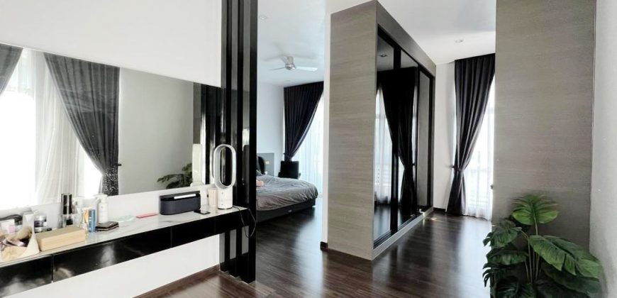 Taman Nusa Sentral – 3 Storey Cluster House – FOR SALE Taman Nusa Sentral – 3 Storey Cluster House – FOR SALE