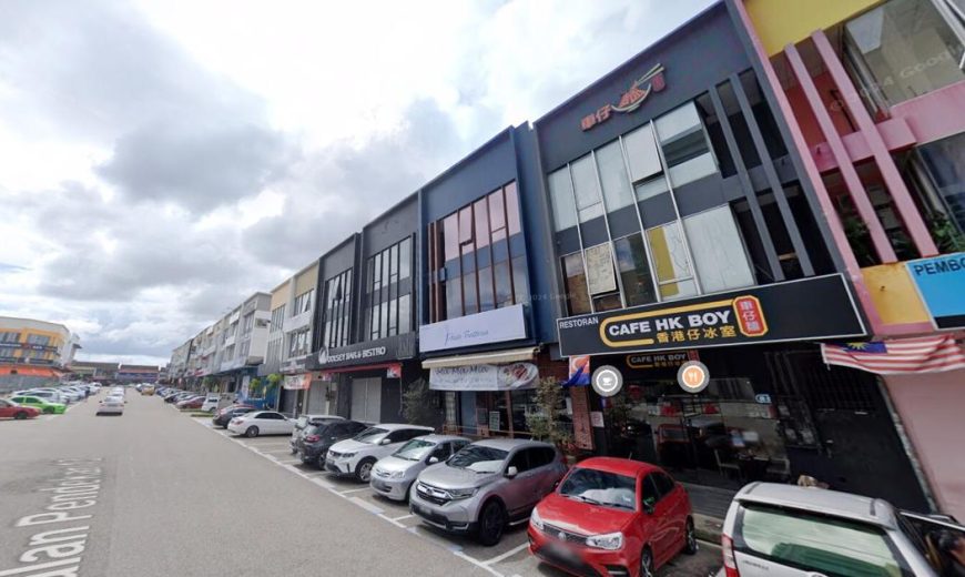 Taman Ungku Tun Aminah – 3 Storey Shoplot – Ground Floor – FOR RENT