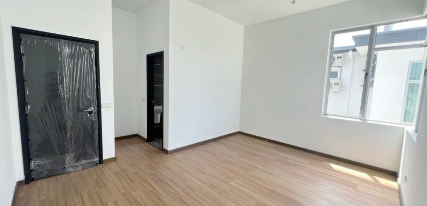 Nusa Duta 1 – 2 Storey Semi Detached House – FOR SALE Nusa Duta 1 – 2 Storey Semi Detached House – FOR SALE