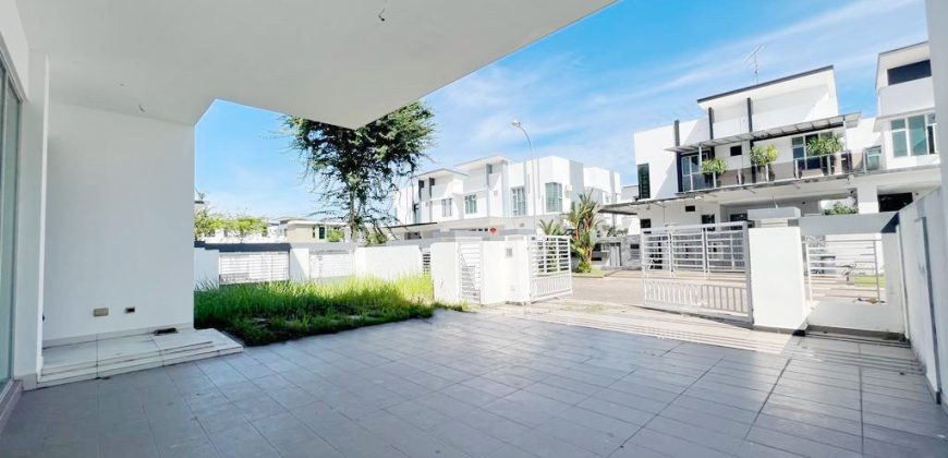 Nusa Duta 1 – 2 Storey Semi Detached House – FOR SALE Nusa Duta 1 – 2 Storey Semi Detached House – FOR SALE